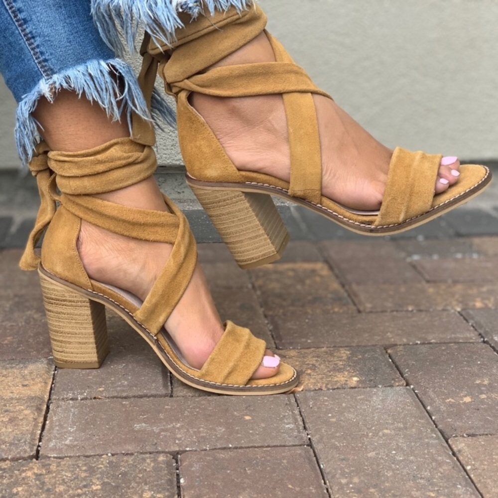 Bombay Genuine Ankle Wrap Ties Block Heel Sandal